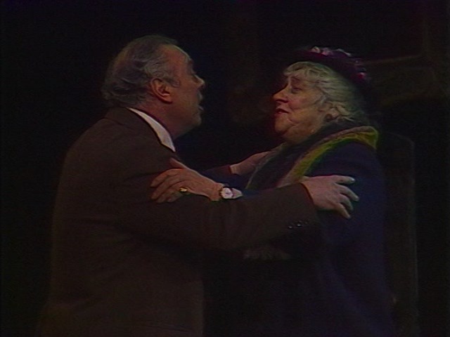 Миссис Сэвидж и Люси Купер (1964—1976)
